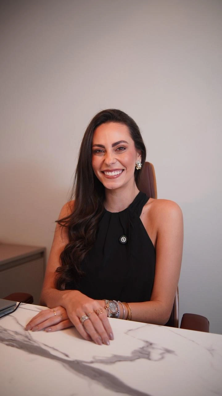 Dra. Caroline Galindo